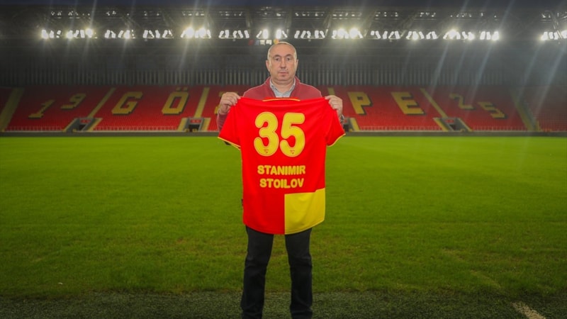 Göztepe'nin yeni teknik direktörü Stanimir Stoilov oldu