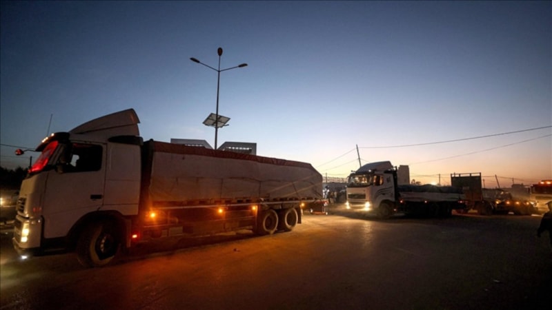 İnsani aranın ilk gününde Gazze'ye 200 tır yardım gönderildi