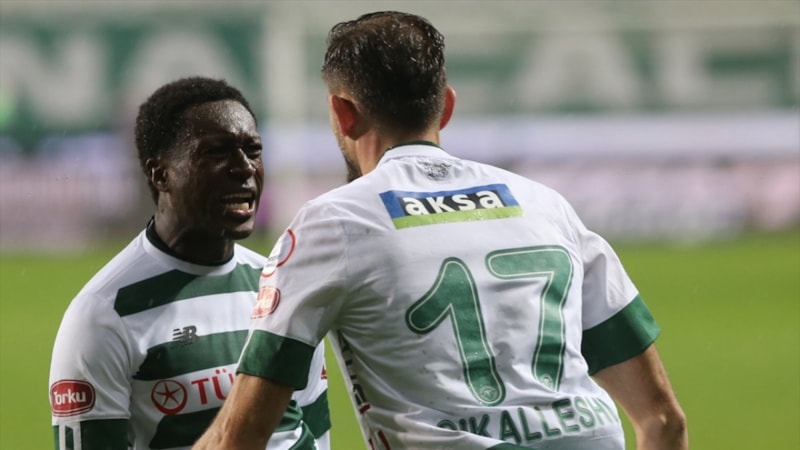 Konyaspor, Kasımpaşa'yı iki golle geçti