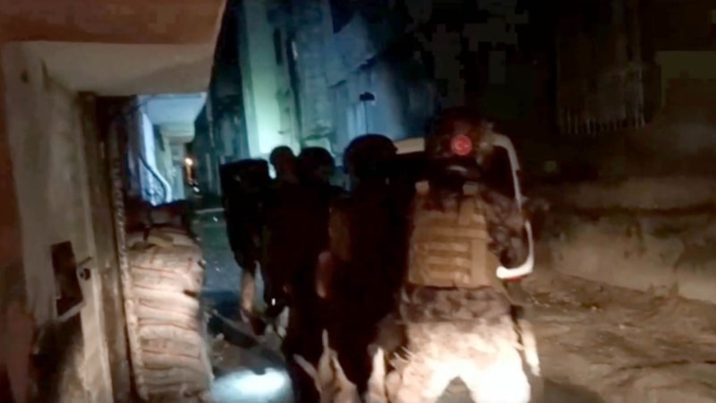 18 ilde eş zamanlı terör operasyonu: 98 kişi gözaltına alındı