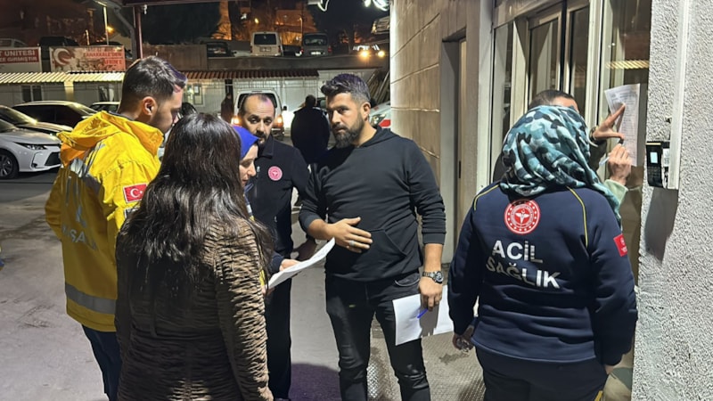 Kütahya'da ambulans çalışanlarına saldıran baba ve oğlu serbest