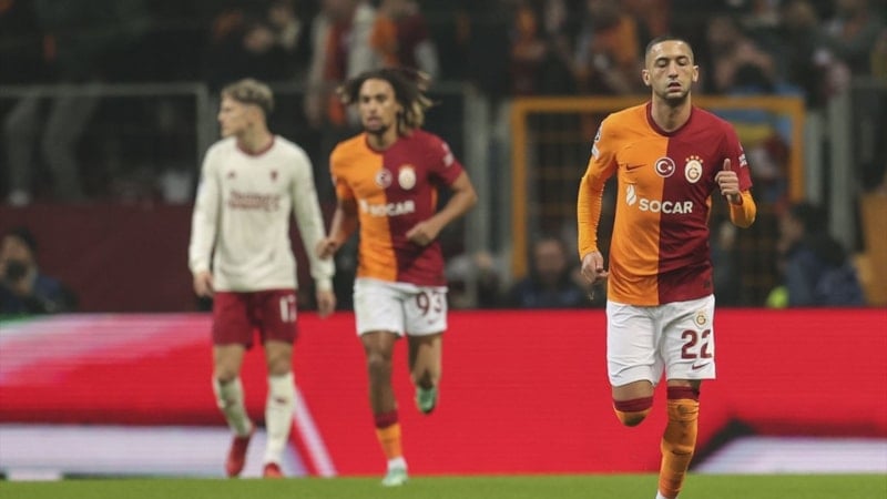 Hakim Ziyech frikikte Andre Onana'yı iki kez avladı