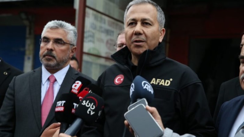 Marmara'da deprem! Bakan Yerlikaya son gelişmeleri paylaştı