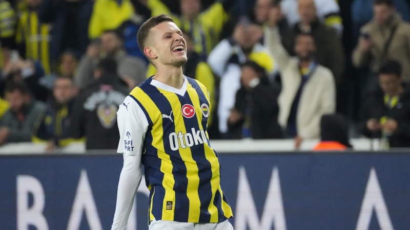 Szymanski, Fenerbahçe tarihine geçti