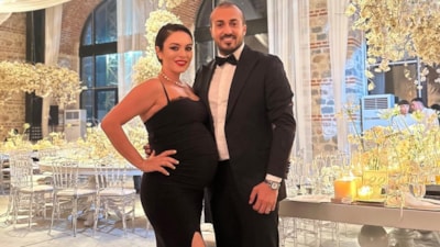 Taze anne Ezgi Mola, bebeğinin ilk fotoğrafını paylaştı