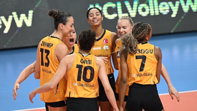 VakıfBank CEV Şampiyonlar Ligi'nde Pazova'yı mağlup etti