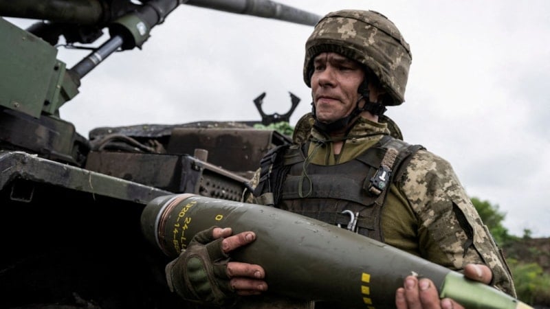 İngiltere, ABD’li Cumhuriyetçileri Ukrayna’ya silah sevkiyatı için ikna etmeye çalışıyor