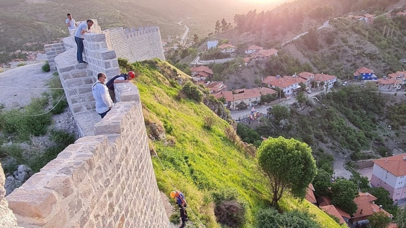 Çorum'da oğlunu surdan atarak öldüren annenin akli dengesi yerinde çıktı