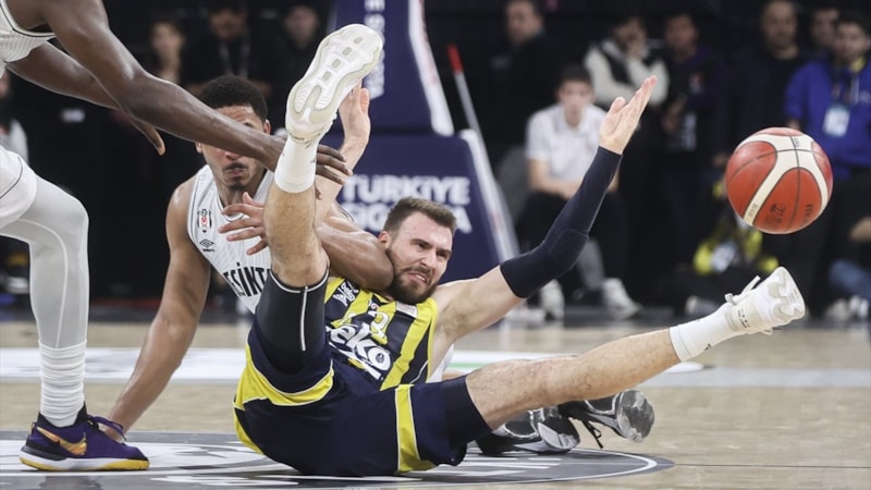 TBF'den Beşiktaş'a 1 maç seyircisiz oynama cezası!