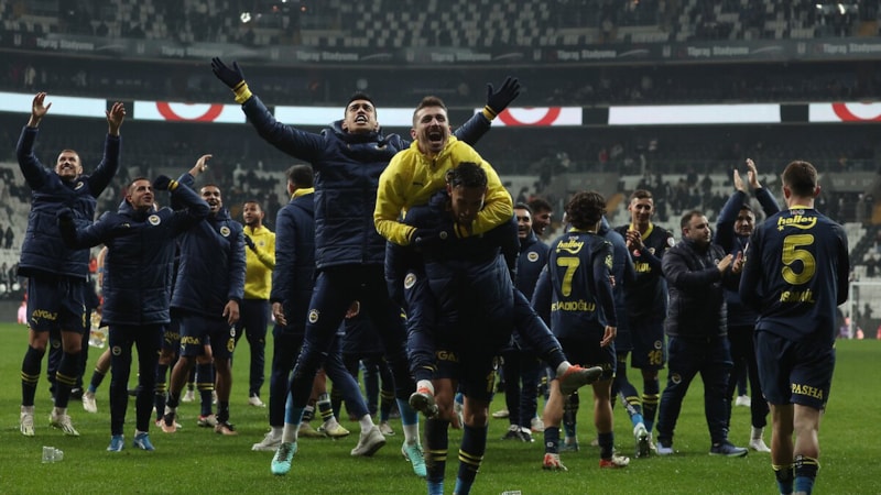 Galibiyet sonrası Fenerbahçe'nin paylaşımı: Orası Beşiktaş...