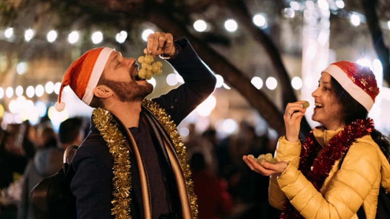 Yılbaşında 12 üzüm yemek bakın ne anlama geliyormuş