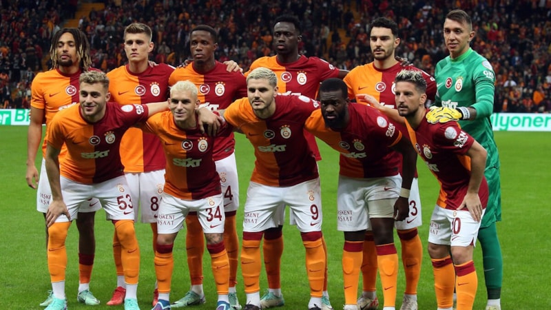 Galatasaray'da derbi öncesi kart alarmı