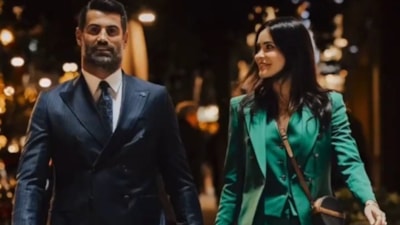 Volkan Demirel ve eşinden aşk dolu pozlar! 
