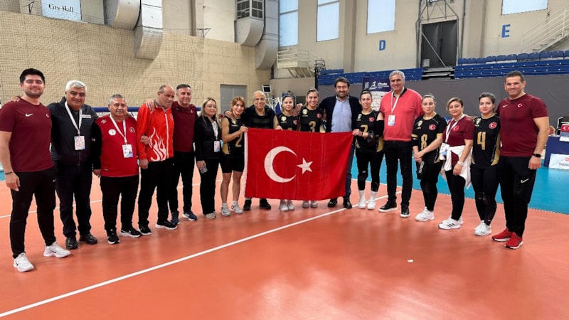 İsrail'i finalde yenen Kadın Golbol Milli Takımı, ödülü Filistin'e armağan etti