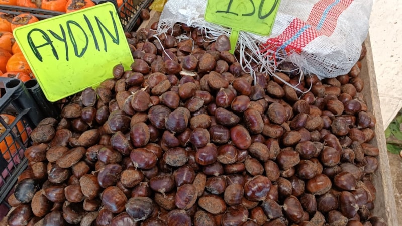 Afyonkarahisar'da kestane tezgahlarda yerini aldı! Kilogramı 200 liradan satılıyor
