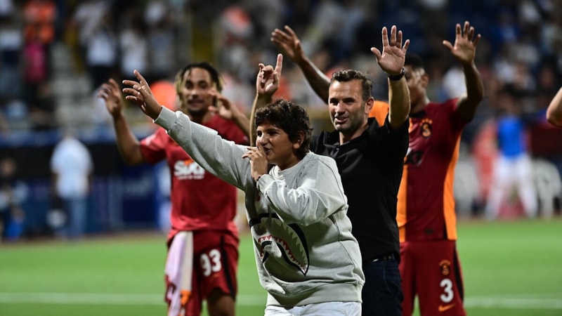 Derbi öncesinde koridorlarda arbede!