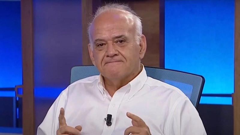 Ahmet Çakar'dan hakeme tepki: Galatasaray'ın penaltısı verilmedi