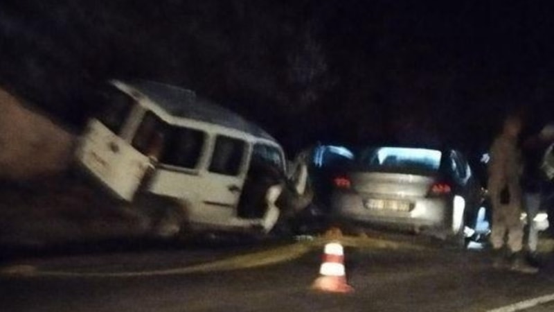 Adıyaman'da iki aracın kafa kafaya çarpıştığı kazada 1 kişi öldü