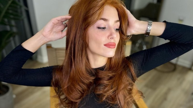 Saçlarını kızıla boyatan Hande Erçel'in paylaşımı sosyal medyayı ikiye böldü