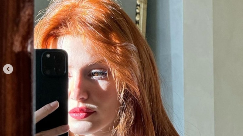 Artık kızıl olan Hande Erçel'den yeni kareler