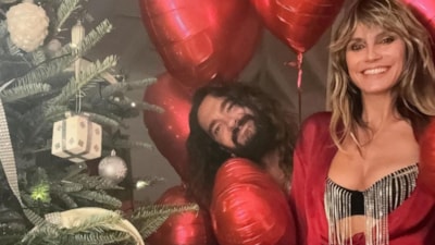 Heidi Klum, üstsüz güneşlenme anlarını sosyal medyadan paylaştı