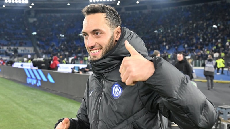 Hakan Çalhanoğlu, Jorge Jesus'un ekibi Al Hilal'in astronomik teklifini reddetti