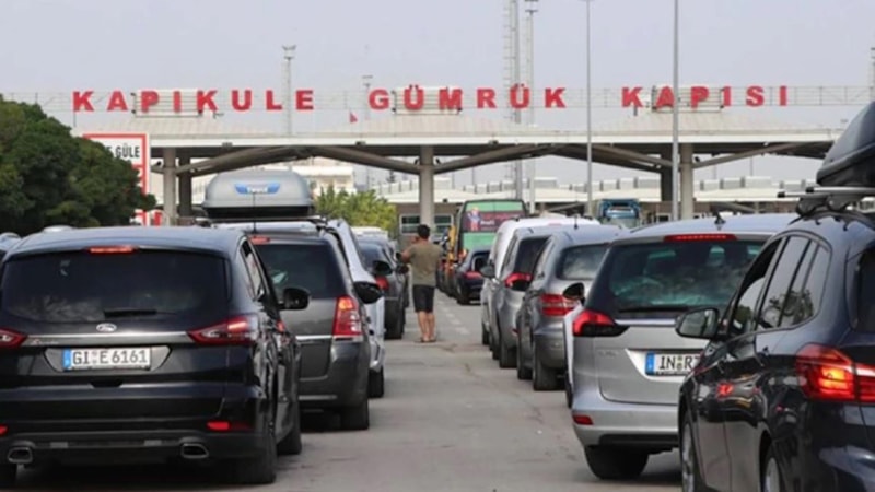 Yurt dışından getirilen araçlar için yeni düzenleme! Ülkede kalma süresi değişti…