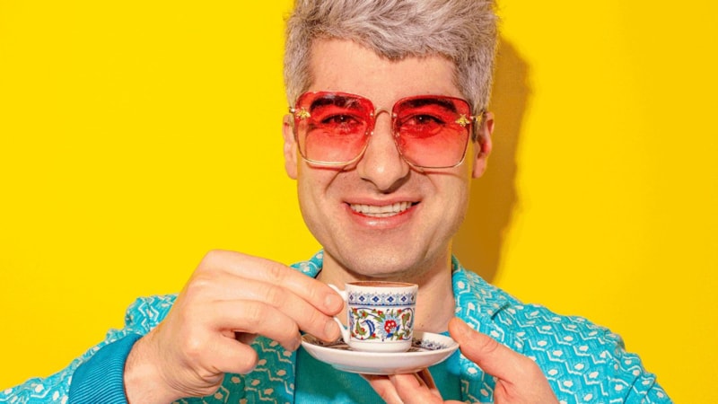 Bu kahve falı bir başka! Kişi başı 49 dolara bakıyor, aylık kazancı dudak uçuklatıyor…