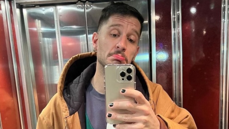 Uraz Kaygılaroğlu yeniden aşık oldu! Bakın yeni sevgilisi kimmiş...