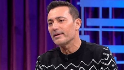 Hilafet bayrağı tartışmasına Mustafa Sandal da katıldı: 