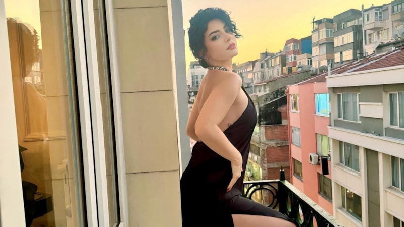 Oyuncu Merve Boluğur 2024 paylaşımıyla sosyal medyayı salladı!