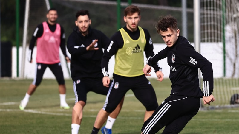 Beşiktaş, Kasımpaşa maçı öncesinde taktik ve kondisyon çalıştı