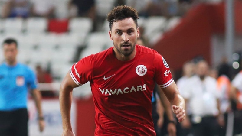 Antalyaspor, Sinan Gümüş'le yollarını ayırdı