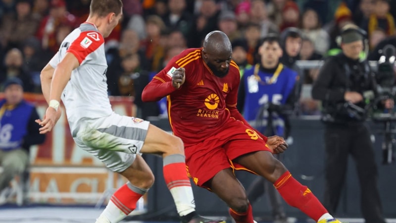 Roma, Cremonese'yi yenerek üst tura yükseldi