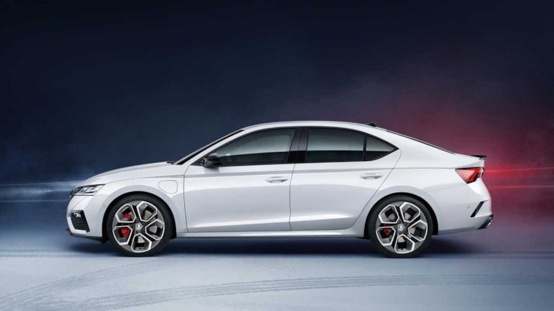 Makyajlı Skoda Octavia'dan yeni bilgiler geldi