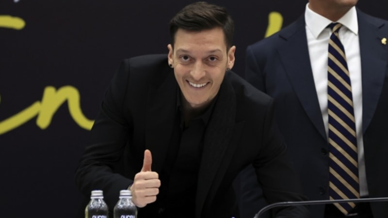 Mesut Özil'den Antonio Rudiger açıklaması: En iyisi o