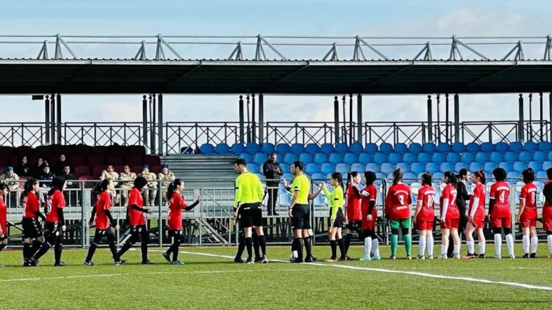 Futbolda büyük başarı! Gedizli kızlar birinciliği yine kimseye bırakmadı