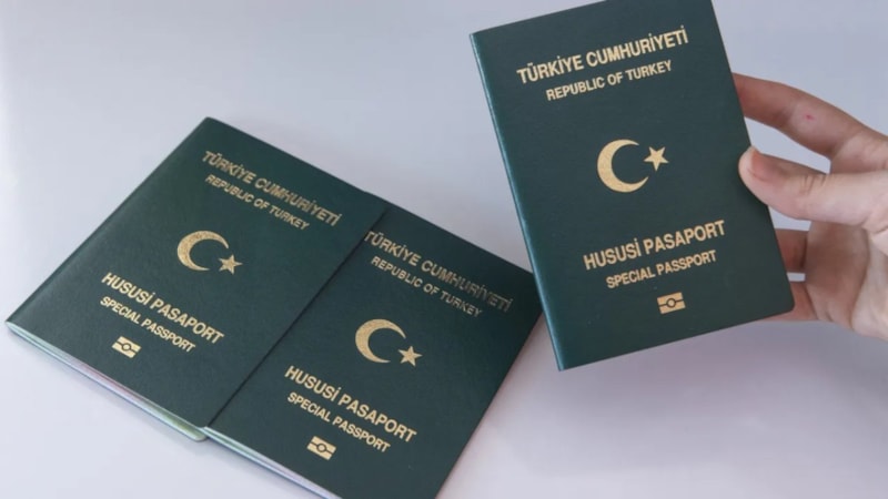 Gazeteciler için yeşil pasaport kanun teklifi TBMM’de