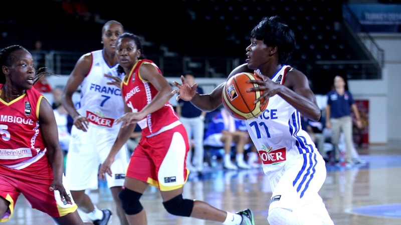 İsrail'i eleştiren Emilie Gomis, 2024 Olimpiyat Komisyonu'ndan atıldı