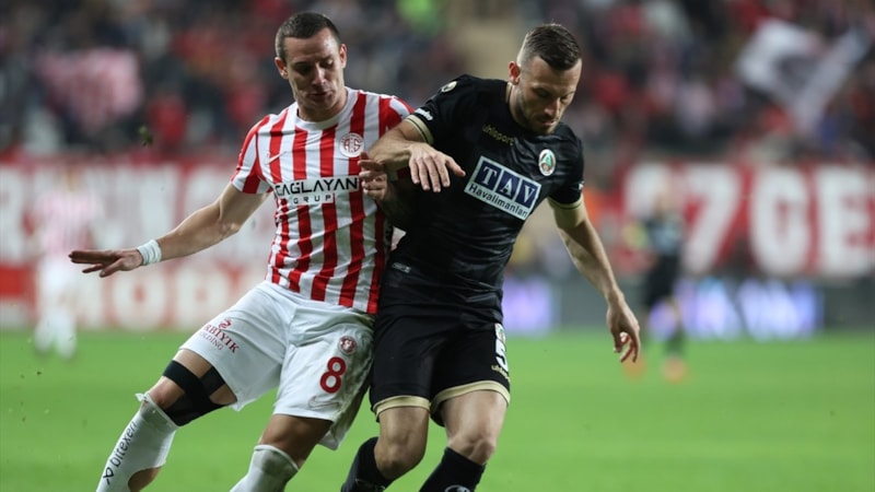 Antalya derbisinde gol sesi çıkmadı!