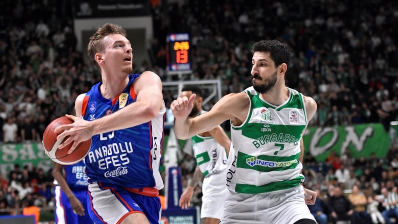Anadolu Efes, Bursaspor deplasmanında kazandı