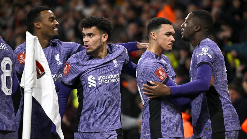 Liverpool, FA Cup'ta Arsenal'i eledi!