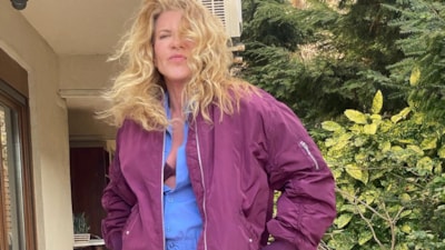 Mazhar Alanson'un eşi Biricik Suden kalça kasını gösterdi