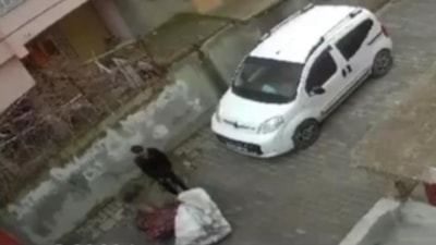 Batman'da rögar kapağı hırsızları kameraya yakalandı