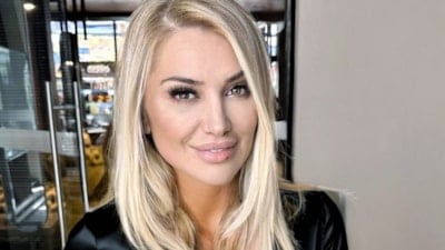 Songül Karlı'nın şömine önündeki pozuna yorum yağdı