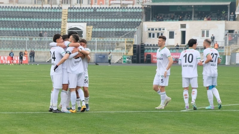 Denizlispor'dan açıklama: Yeni gelen transfer yasağımız yok