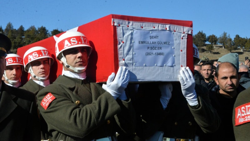 Doğum gününe 5 gün kala şehit oldu: Piyade Sözleşmeli Er Emrullah Gülmez son yolculuğuna uğurlandı