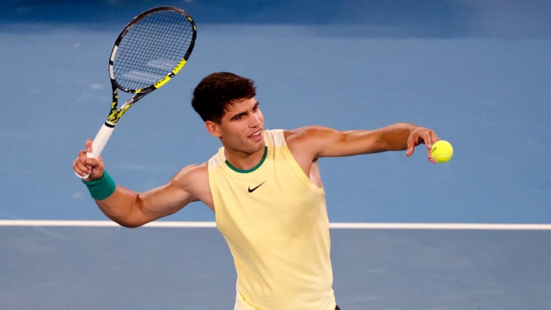 Avustralya Açık'ta Carlos Alcaraz ve Elena Rybakina ikinci turda