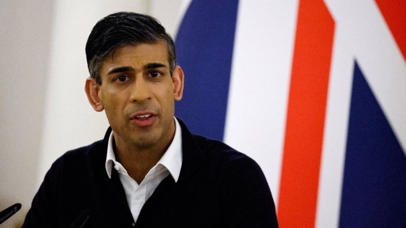 İngiltere Başbakanı'ndan Müslüman milletvekiline İslamofobik sözler