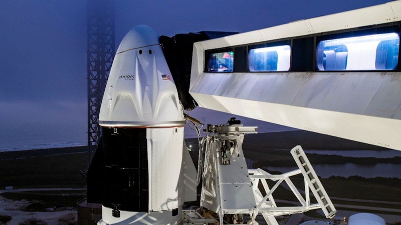 Astronot Alper Gezeravcı'yı uzaya taşıyacak Crew Dragon kapsülünün özellikleri